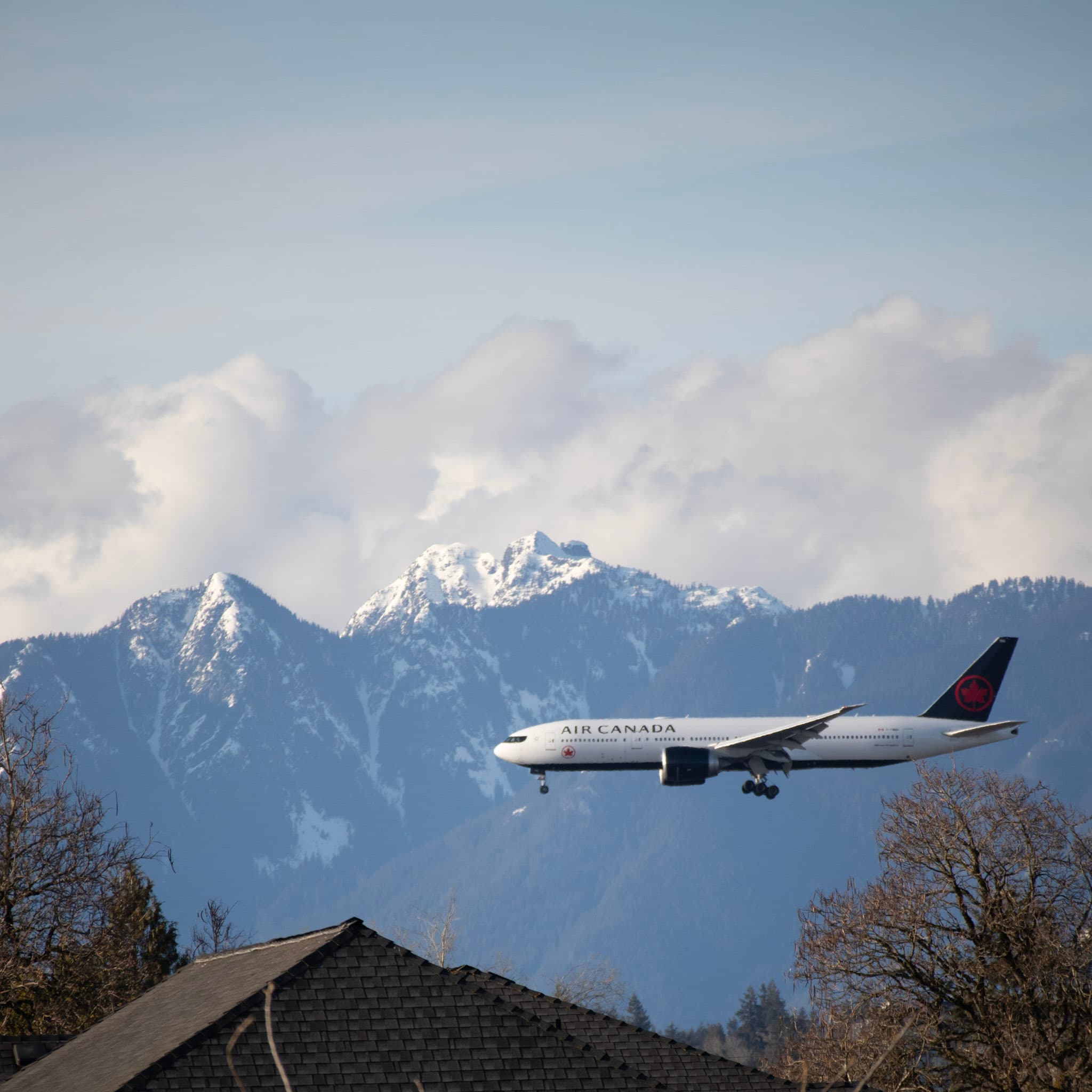 Photo of an Air Canada Airliner Landing at Vancouver Airport