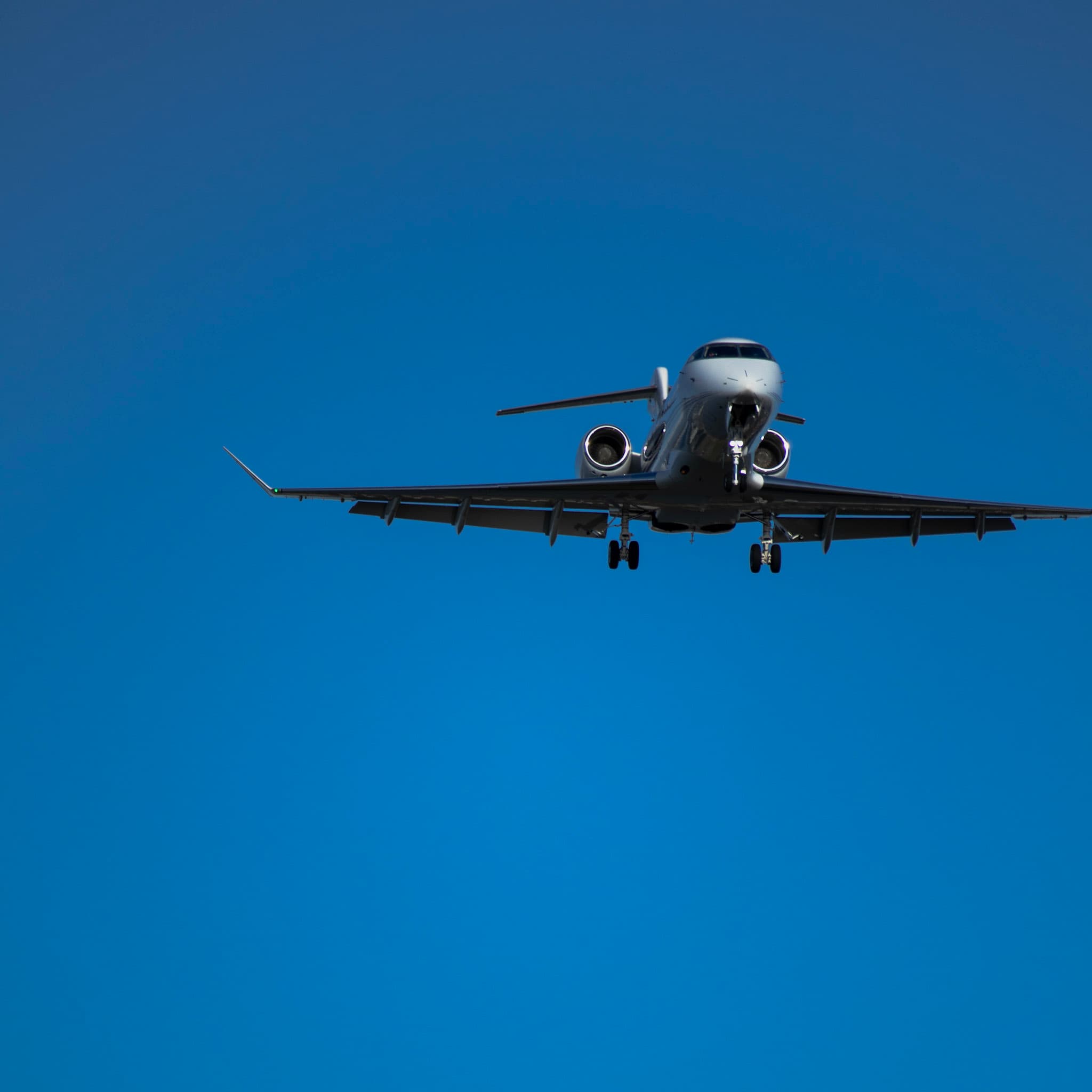 Photo of a Regional Jet landing at Vancouver Airport