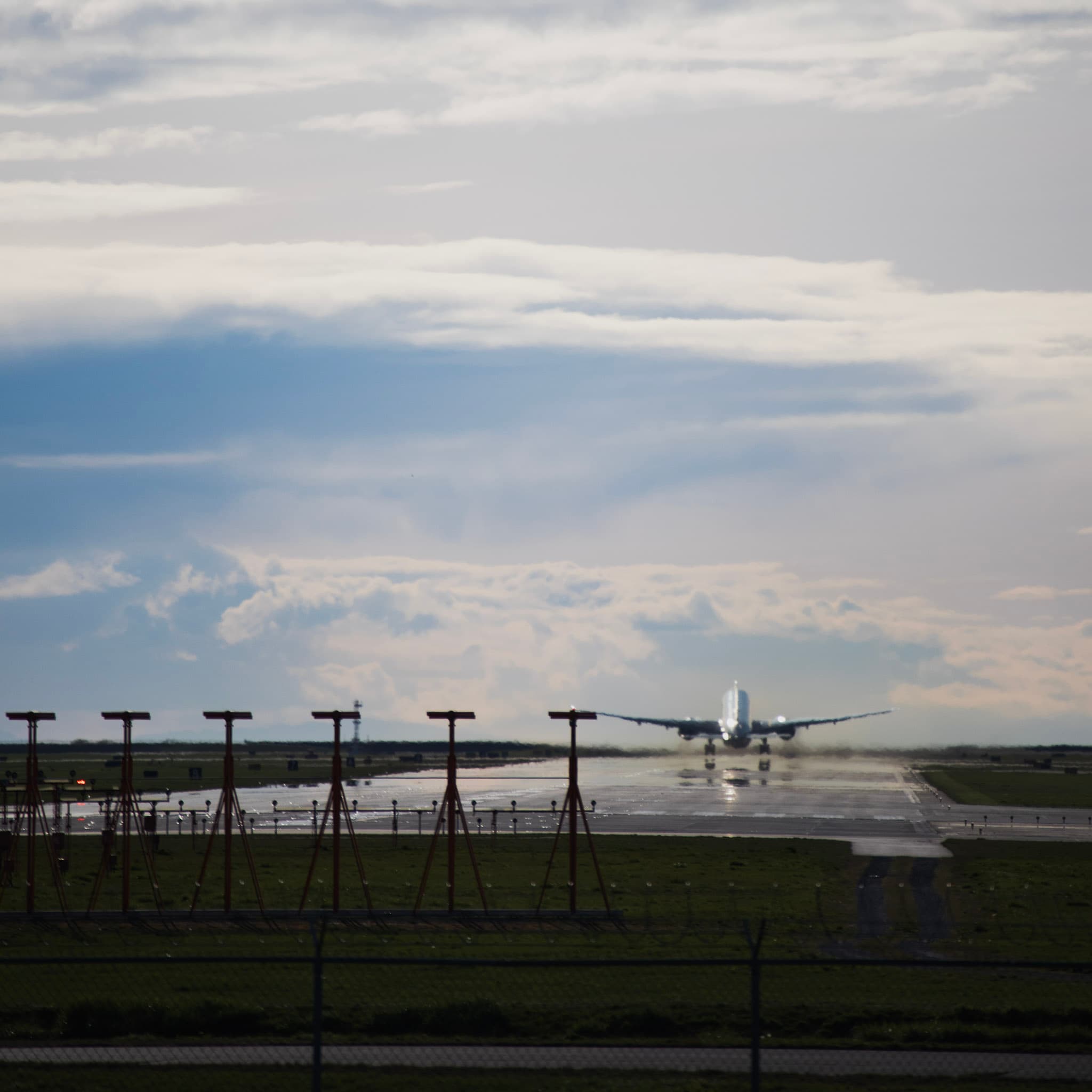 Photo of a Boeing 777 Airliner taking off from Vancouver Airport